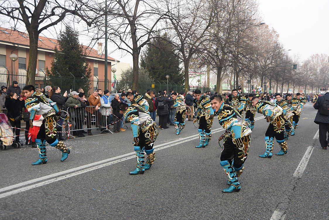 Sfilata carri Carnevale di Torino_076.jpg